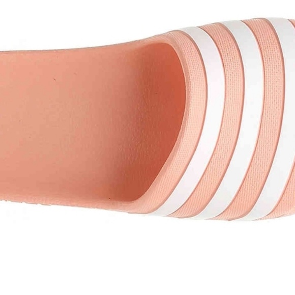 ADIDAS ADILETTE SLIDE BRAND NEW - Picture 6 of 8